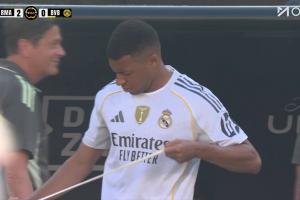 九游娱乐官网-能不能进一个？皇马连换3人，姆巴佩第65分钟替补登场