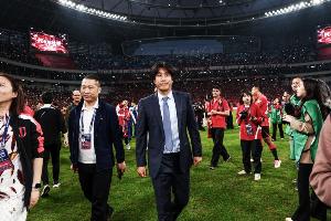 九游娱乐app-徐江谈蓉城：进攻隔靴搔痒打不出威胁，遇铁桶阵的攻坚能力不足