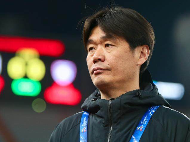 九游娱乐平台-李霄鹏任沧州雄狮主帅 重回昔日缔造黑马奇迹之地